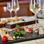 Der Lindenhof ホテル 4*