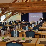 Der Lindenhof ホテル 4*