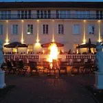 ホテル Der Lindenhof 4*