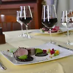 ホテル Der Lindenhof 4*