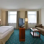 Der Lindenhof ホテル