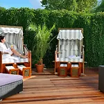 Der Lindenhof ホテル 4*