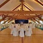 ホテル Der Lindenhof 4*