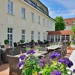 Der Lindenhof ホテル