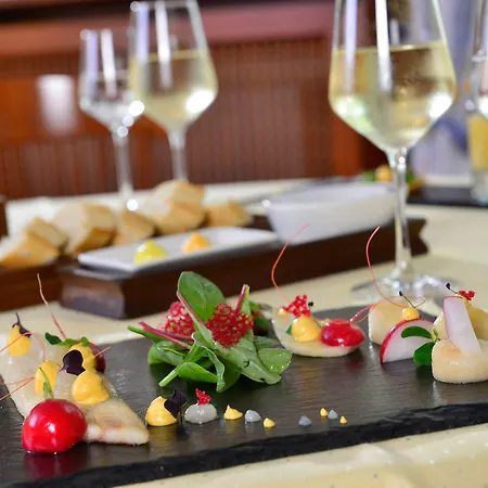 Der Lindenhof Hotel 4*