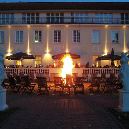 Hotel Der Lindenhof 4*