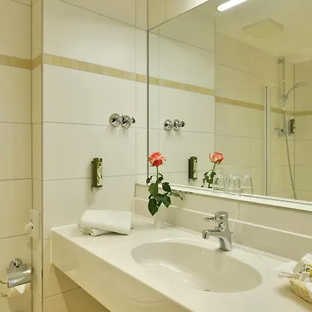 Der Lindenhof Hotel