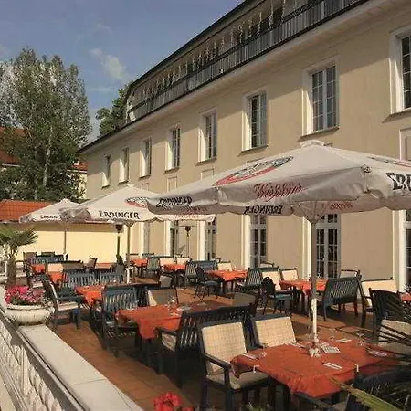 Der Lindenhof 4*