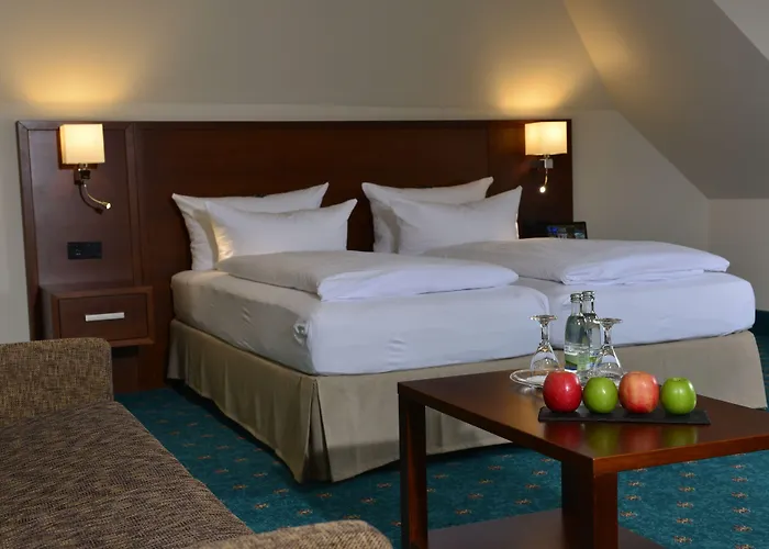 Otel Der Lindenhof 4*